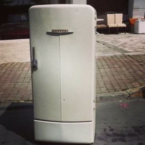 Antika Philco Buzdolabı